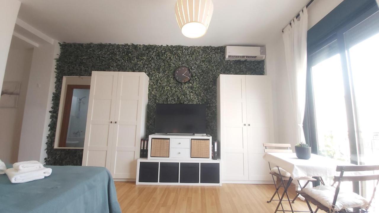 Апартаменты Del Parque Flats Atico Capuchinos Малага Экстерьер фото