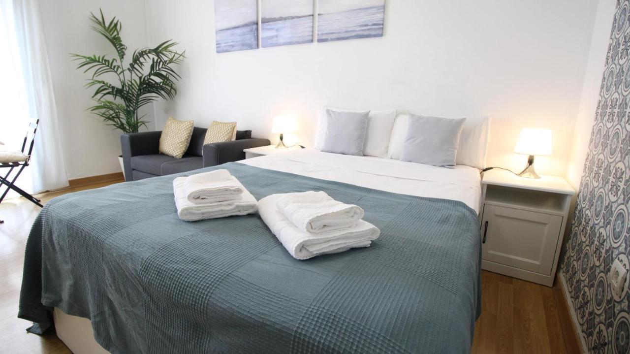 Апартаменты Del Parque Flats Atico Capuchinos Малага Экстерьер фото