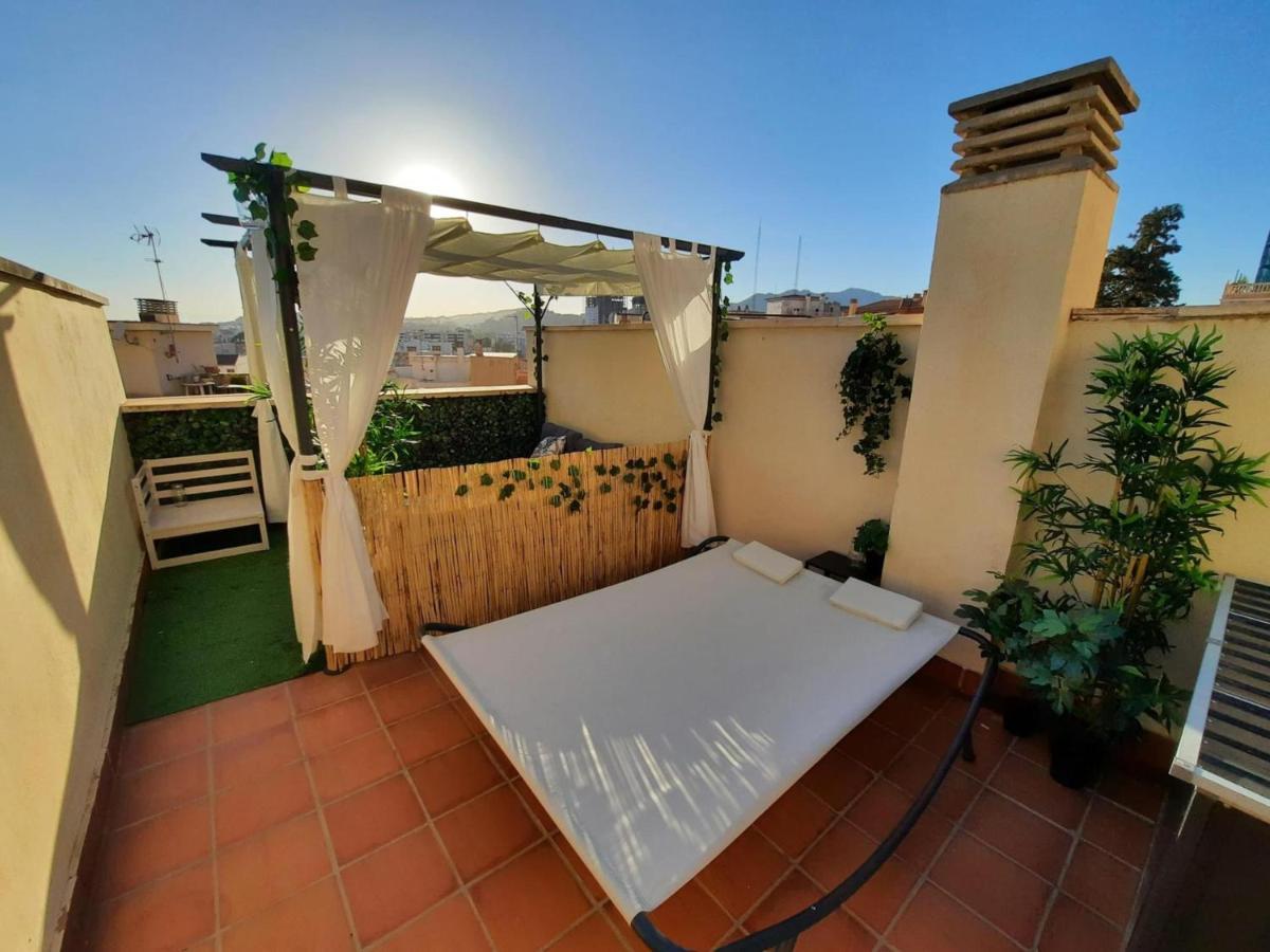 Апартаменты Del Parque Flats Atico Capuchinos Малага Экстерьер фото